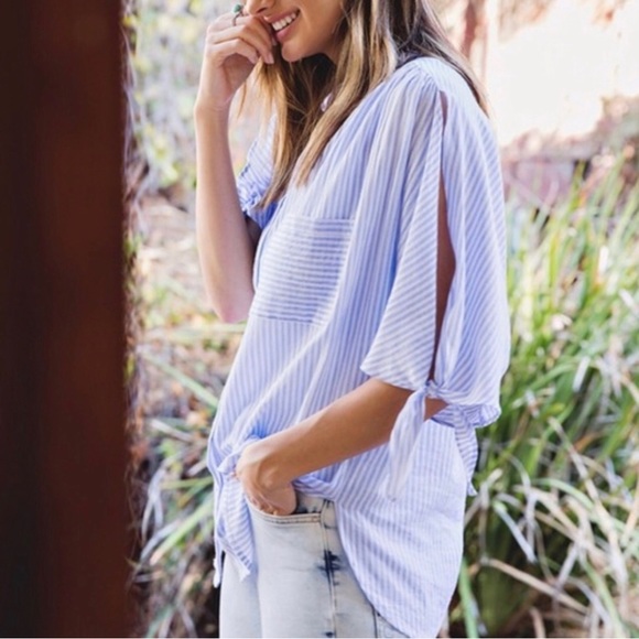 Tops - NWT Pin Striped Button Front Shirt Size Small Open Tie Sleeve Collared Pocket